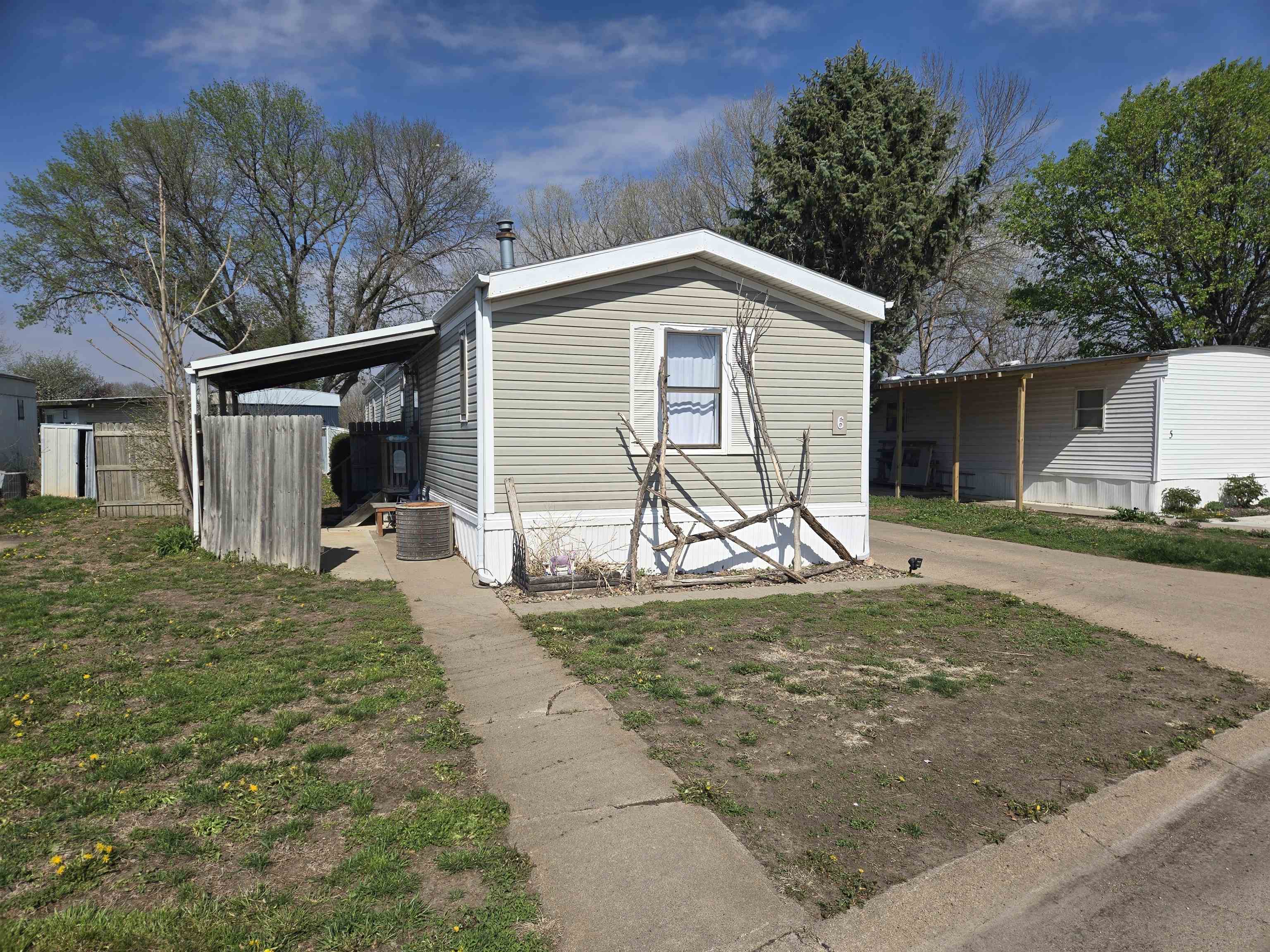6 Maywood Dr Hastings, Nebraska 68901, 2 Bedrooms Bedrooms, ,2 BathroomsBathrooms,Residential,For Sale,6 Maywood Dr,20260535