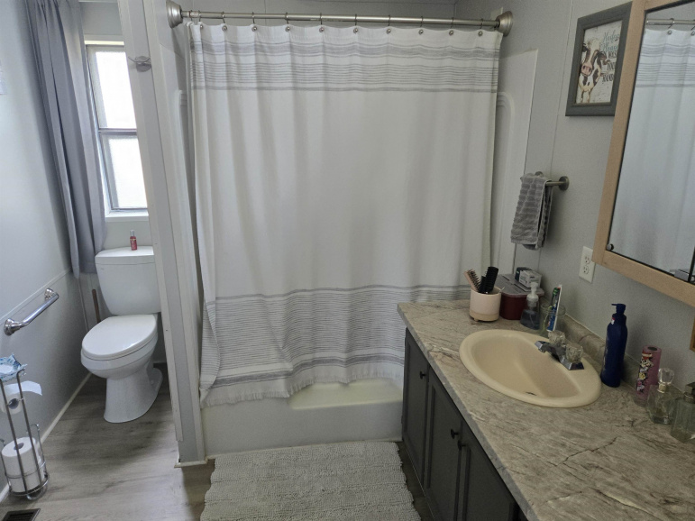 6 Maywood Drive Hastings, Nebraska 68901, 2 Bedrooms Bedrooms, ,2 BathroomsBathrooms,Residential,For Sale,6 Maywood Drive,20260535