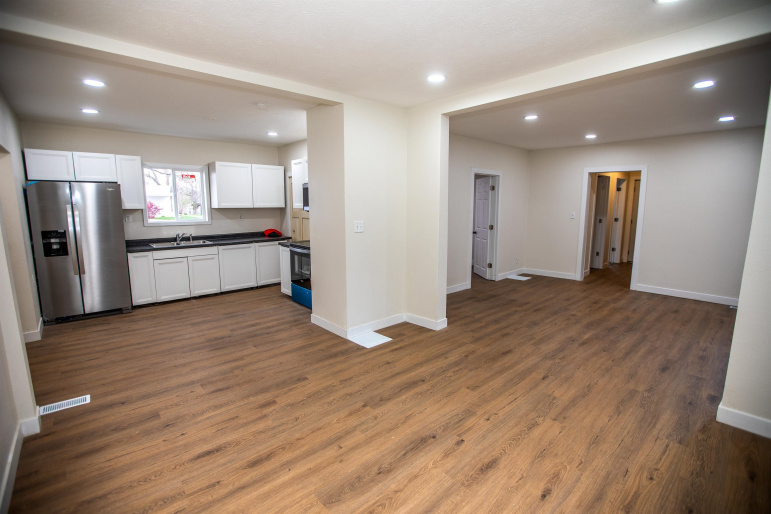 419 N Bellevue Avenue Hastings, Nebraska 68901, 4 Bedrooms Bedrooms, ,3 BathroomsBathrooms,Residential,For Sale,419 N Bellevue Avenue,20260531