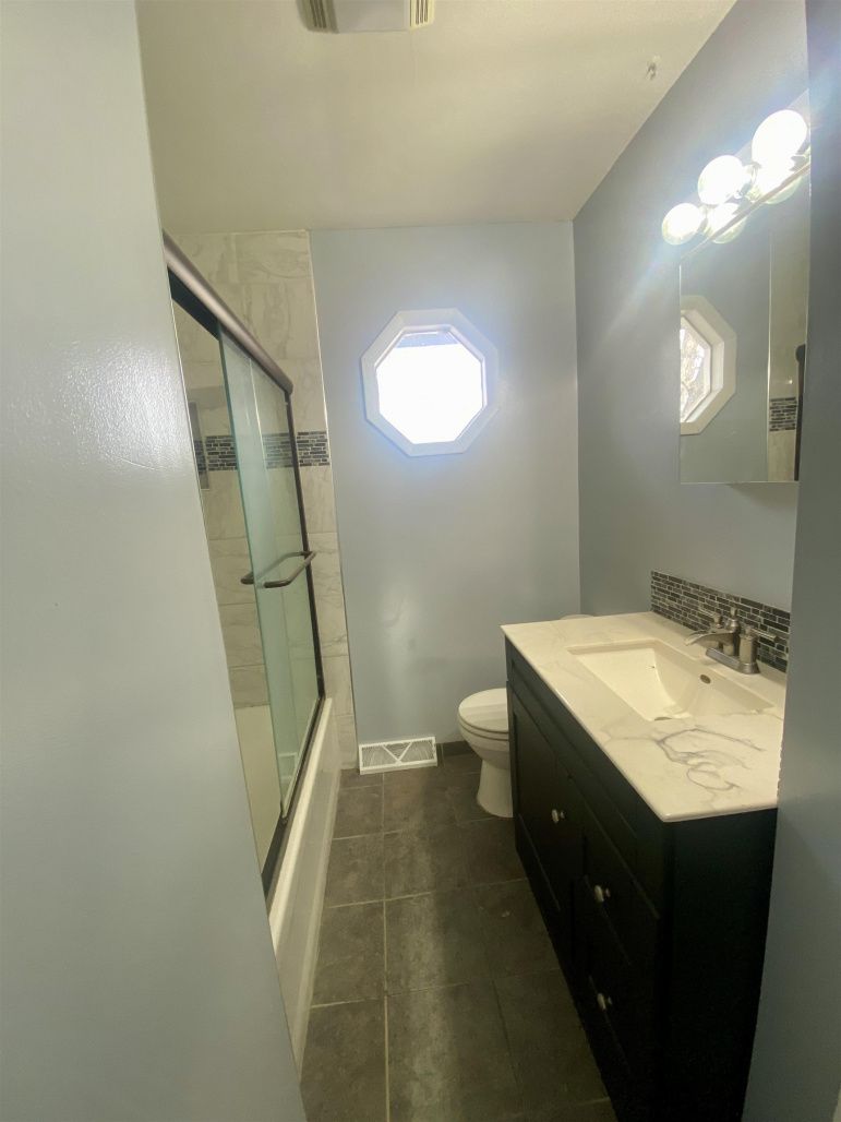 3703 E Avenue Kearney, Nebraska 68847, 4 Bedrooms Bedrooms, ,2 BathroomsBathrooms,Residential,For Sale,3703 E Avenue,20260543