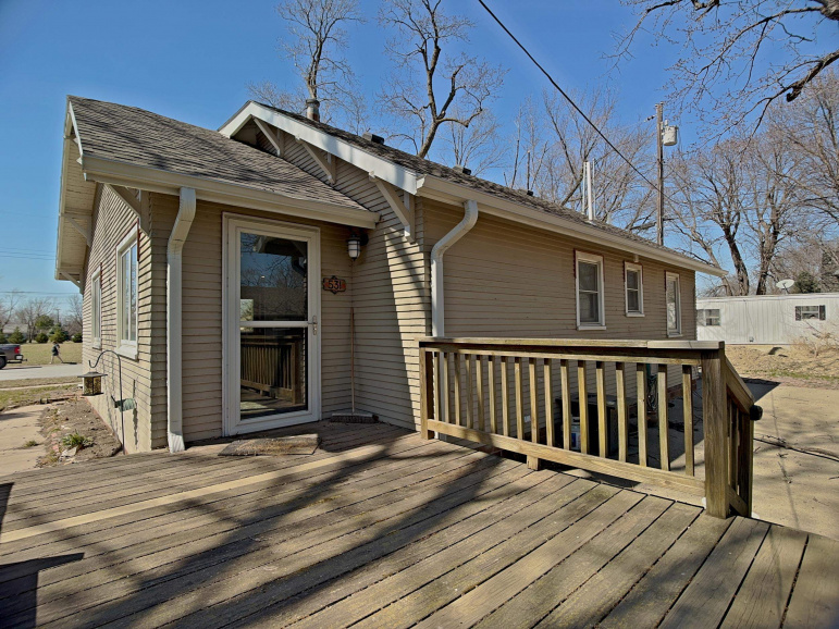 531 S 9th Street Geneva, Nebraska 68361, 2 Bedrooms Bedrooms, ,2 BathroomsBathrooms,Residential,For Sale,531 S 9th Street,20260541