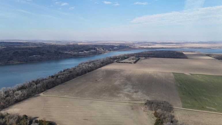 45497 River Drive Meckling, South Dakota 57069, 3 Bedrooms Bedrooms, ,3 BathroomsBathrooms,Residential,For Sale,45497 River Drive,20260558