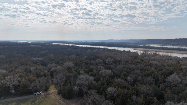 45497 River Drive Meckling, South Dakota 57069, 3 Bedrooms Bedrooms, ,3 BathroomsBathrooms,Residential,For Sale,45497 River Drive,20260558