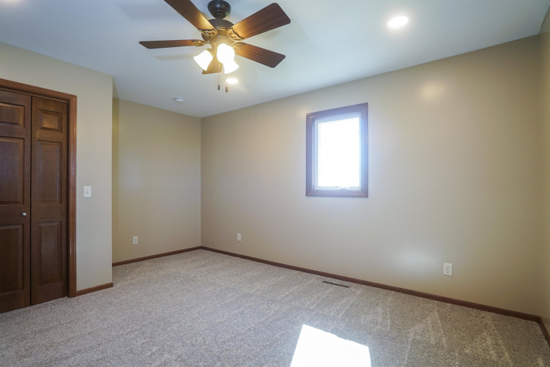 9460 S Liberty Avenue Roseland, Nebraska 68973, 4 Bedrooms Bedrooms, ,2 BathroomsBathrooms,Residential,For Sale,9460 S Liberty Avenue,20260554