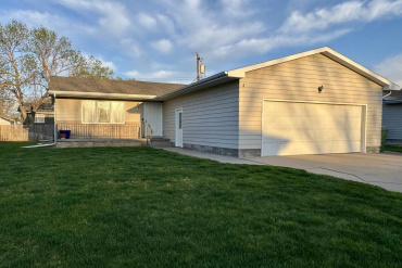 3502 G Avenue Kearney, Nebraska 68847-3141, 2 Bedrooms Bedrooms, ,2 BathroomsBathrooms,Residential,For Sale,3502 G Avenue,20260548