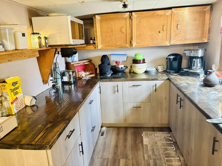 73348 421 Road Arapahoe, Nebraska 68922, 2 Bedrooms Bedrooms, ,2 BathroomsBathrooms,Residential,For Sale,73348 421 Road,20260564
