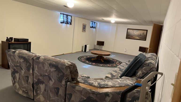 53015 Highway 2 Ravenna, Nebraska 68869, 3 Bedrooms Bedrooms, ,2 BathroomsBathrooms,Residential,For Sale,53015 Highway 2,20260581