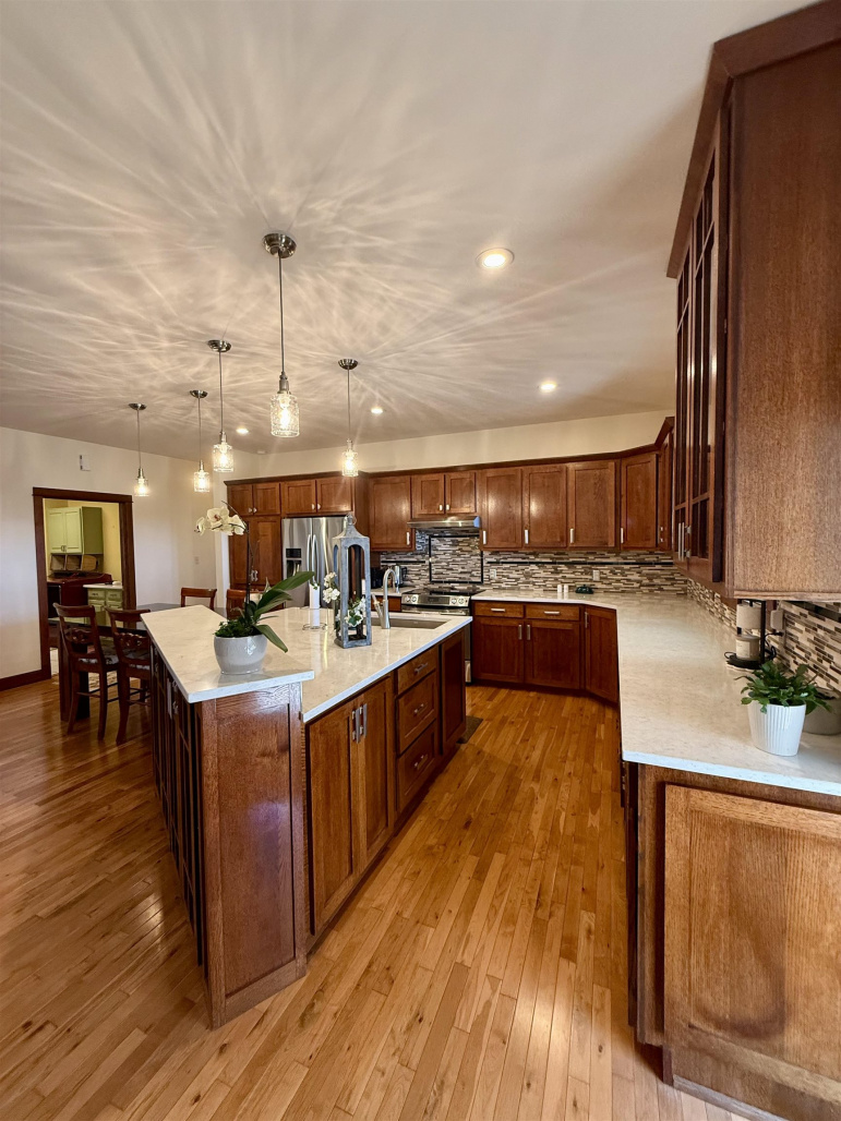 1125 W 102nd Street Place Kearney, Nebraska 68845, 5 Bedrooms Bedrooms, ,3 BathroomsBathrooms,Residential,For Sale,1125 W 102nd Street Place,20260592