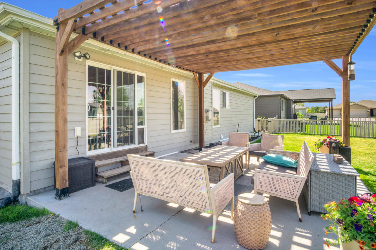 1308 E 65th Street Place Kearney, Nebraska 68847, 5 Bedrooms Bedrooms, ,3 BathroomsBathrooms,Residential,For Sale,1308 E 65th Street Place,20260596