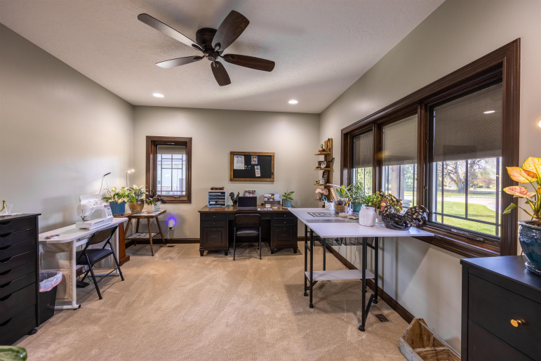 43 Rolling Hills Road Kearney, Nebraska 68845, 5 Bedrooms Bedrooms, ,5 BathroomsBathrooms,Residential,For Sale,43 Rolling Hills Road,20260595