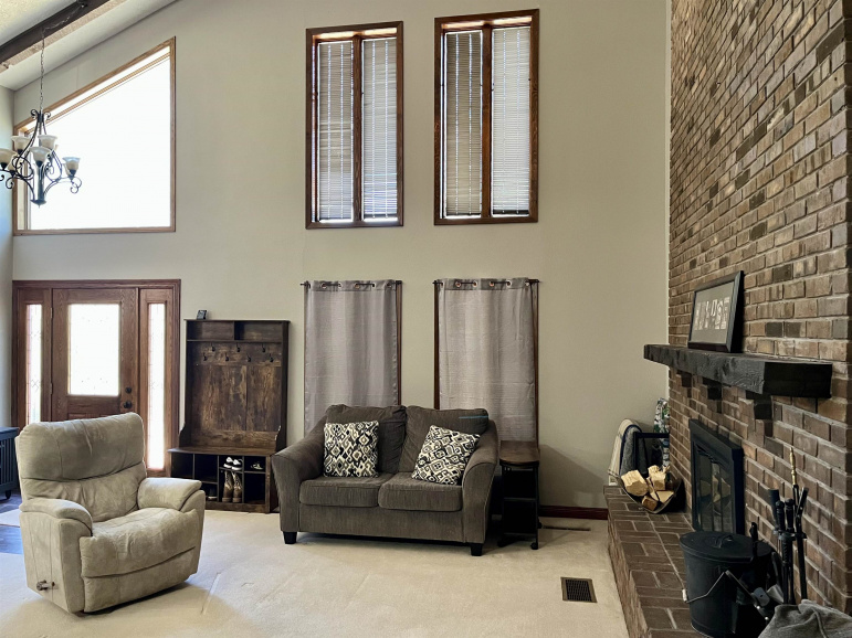 28105 115th Road Kearney, Nebraska 68845, 4 Bedrooms Bedrooms, ,3 BathroomsBathrooms,Residential,For Sale,28105 115th Road,20260599