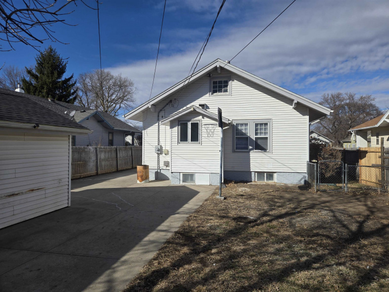 730 E 6th Street Hastings, Nebraska 68901, 3 Bedrooms Bedrooms, ,1 BathroomBathrooms,Residential,For Sale,730 E 6th Street,20260263