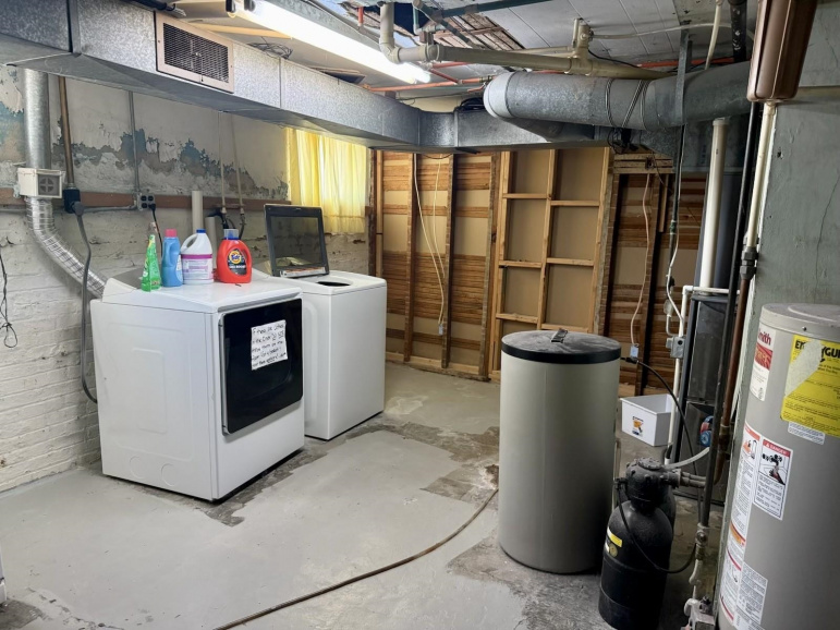 802 Sheridan Street Holdrege, Nebraska 68949, 2 Bedrooms Bedrooms, ,3 BathroomsBathrooms,Residential,For Sale,802 Sheridan Street,20260601