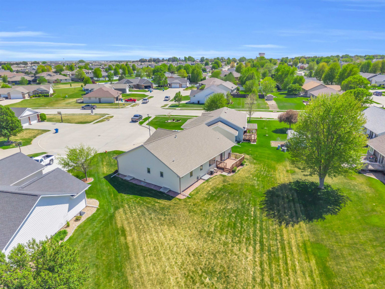 6308 Q Avenue Place Kearney, Nebraska 68847, 4 Bedrooms Bedrooms, ,3 BathroomsBathrooms,Residential,For Sale,6308 Q Avenue Place,20260612