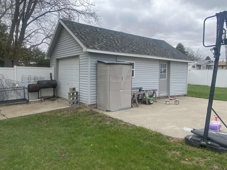 821 Westridge Drive Ravenna, Nebraska 68869-4043, 5 Bedrooms Bedrooms, ,3 BathroomsBathrooms,Residential,For Sale,821 Westridge Drive,20260609