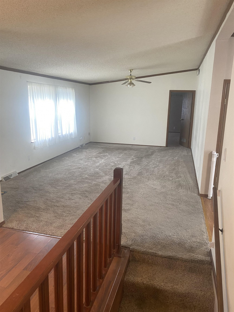 821 Westridge Drive Ravenna, Nebraska 68869-4043, 5 Bedrooms Bedrooms, ,3 BathroomsBathrooms,Residential,For Sale,821 Westridge Drive,20260609