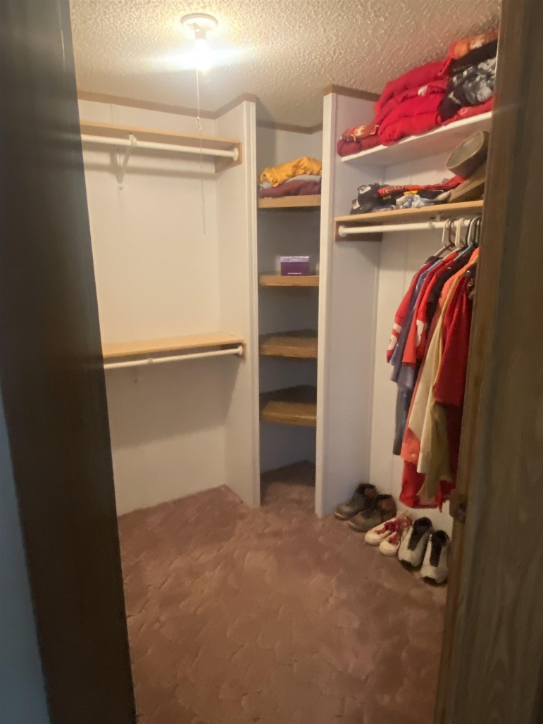 821 Westridge Drive Ravenna, Nebraska 68869-4043, 5 Bedrooms Bedrooms, ,3 BathroomsBathrooms,Residential,For Sale,821 Westridge Drive,20260609