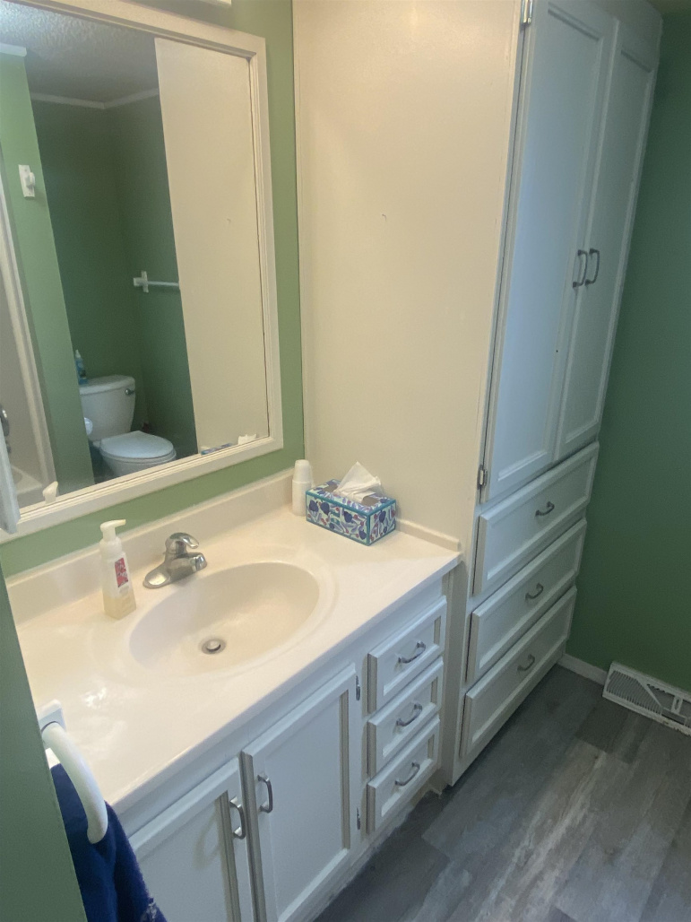 821 Westridge Drive Ravenna, Nebraska 68869-4043, 5 Bedrooms Bedrooms, ,3 BathroomsBathrooms,Residential,For Sale,821 Westridge Drive,20260609