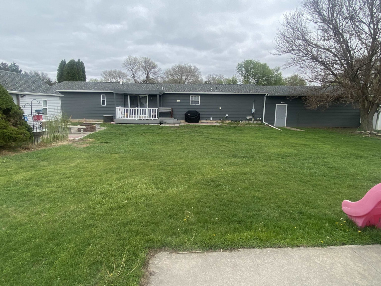821 Westridge Drive Ravenna, Nebraska 68869-4043, 5 Bedrooms Bedrooms, ,3 BathroomsBathrooms,Residential,For Sale,821 Westridge Drive,20260609