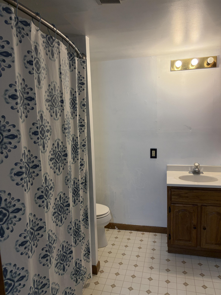 1831 Bateman Street Hastings, Nebraska 68901-0000, 2 Bedrooms Bedrooms, ,1 BathroomBathrooms,Residential,For Sale,1831 Bateman Street,20260623