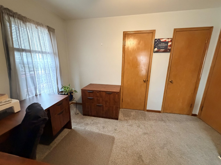 1924 W 3rd Street Hastings, Nebraska 68901, 4 Bedrooms Bedrooms, ,2 BathroomsBathrooms,Residential,For Sale,1924 W 3rd Street,20260622