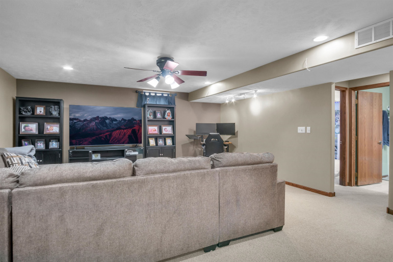 1004 12th Avenue Kearney, Nebraska 68845, 5 Bedrooms Bedrooms, ,3 BathroomsBathrooms,Residential,For Sale,1004 12th Avenue,20260621