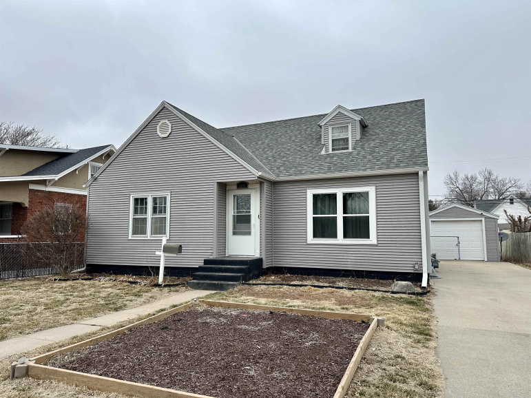 1606 W 7th Street Hastings, Nebraska 68901, 3 Bedrooms Bedrooms, ,1 BathroomBathrooms,Residential,For Sale,1606 W 7th Street,20260281