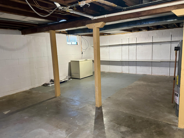 1606 W 7th Street Hastings, Nebraska 68901, 3 Bedrooms Bedrooms, ,1 BathroomBathrooms,Residential,For Sale,1606 W 7th Street,20260281