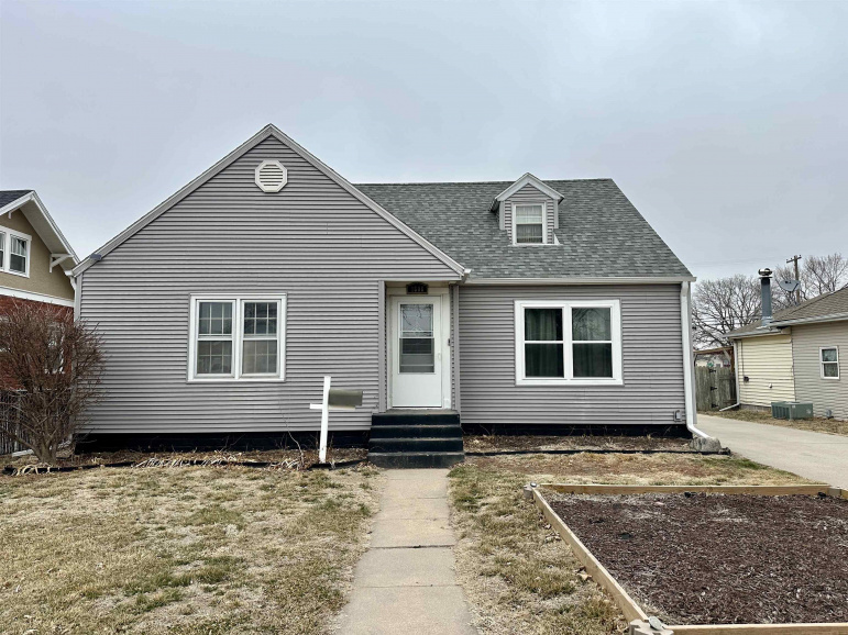 1606 W 7th Street Hastings, Nebraska 68901, 3 Bedrooms Bedrooms, ,1 BathroomBathrooms,Residential,For Sale,1606 W 7th Street,20260281