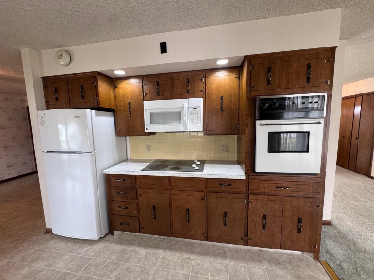 502 W Hendricks Street Eustis, Nebraska 69028, 3 Bedrooms Bedrooms, ,2 BathroomsBathrooms,Residential,For Sale,502 W Hendricks Street,20260619