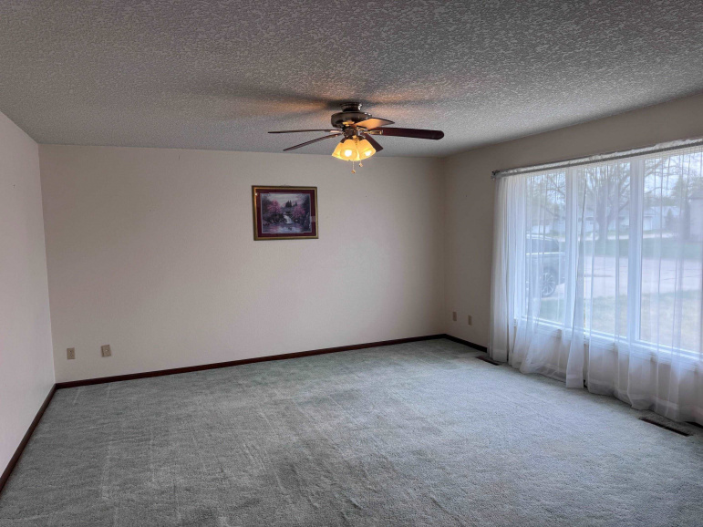 502 W Hendricks Street Eustis, Nebraska 69028, 3 Bedrooms Bedrooms, ,2 BathroomsBathrooms,Residential,For Sale,502 W Hendricks Street,20260619