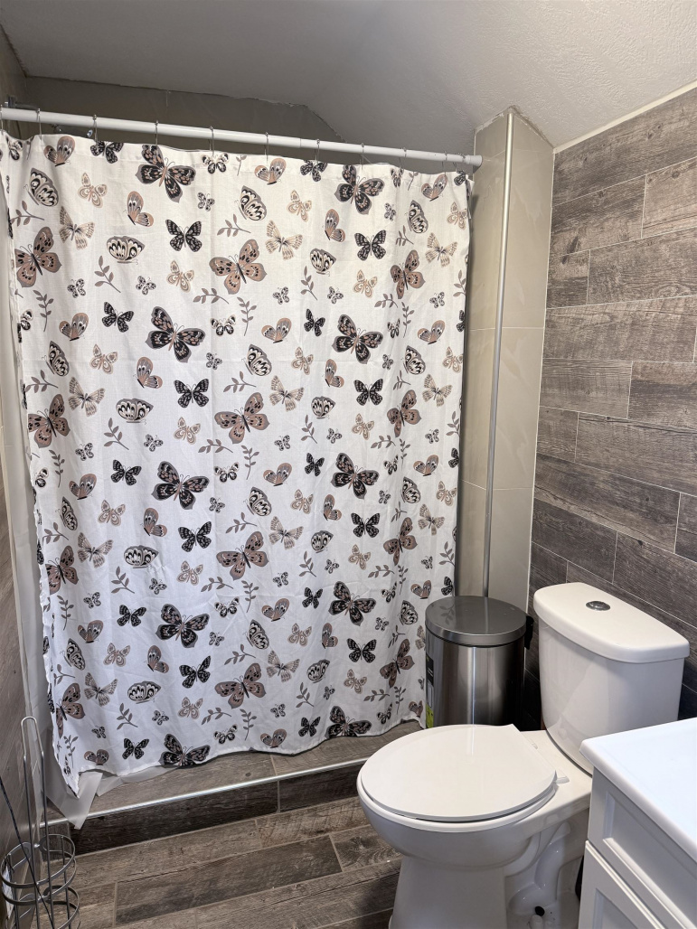 14 West Avenue Gibbon, Nebraska 68840, 4 Bedrooms Bedrooms, ,2 BathroomsBathrooms,Residential,For Sale,14 West Avenue,20260636