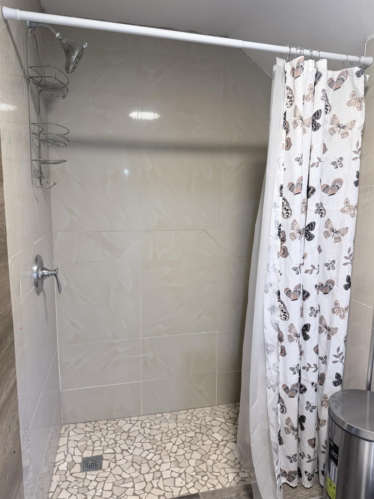 14 West Avenue Gibbon, Nebraska 68840, 4 Bedrooms Bedrooms, ,2 BathroomsBathrooms,Residential,For Sale,14 West Avenue,20260636