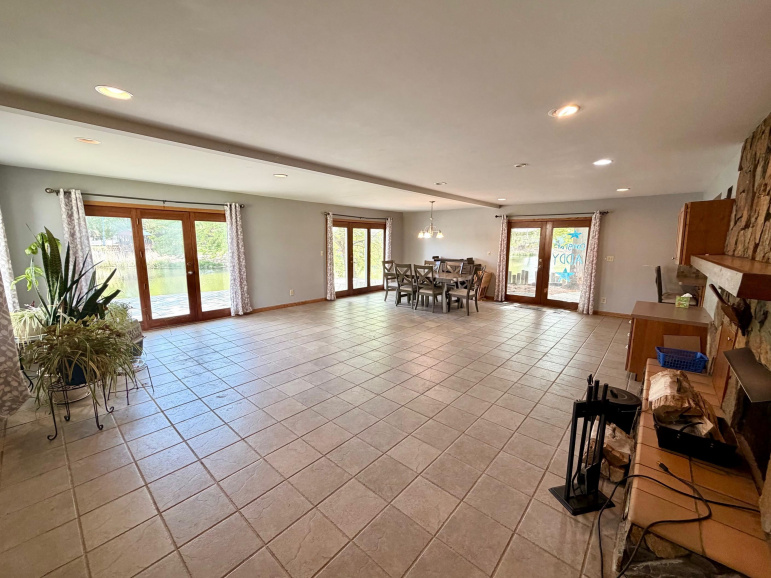 6 El Charman Lake Place Gibbon, Nebraska 68840, 3 Bedrooms Bedrooms, ,2 BathroomsBathrooms,Residential,For Sale,6 El Charman Lake Place,20260645