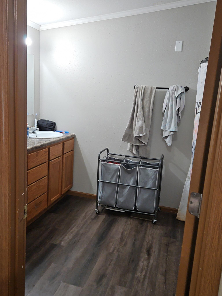 611 Cora Street Chapman, Nebraska 68827, 3 Bedrooms Bedrooms, ,2 BathroomsBathrooms,Residential,For Sale,611 Cora Street,20260640