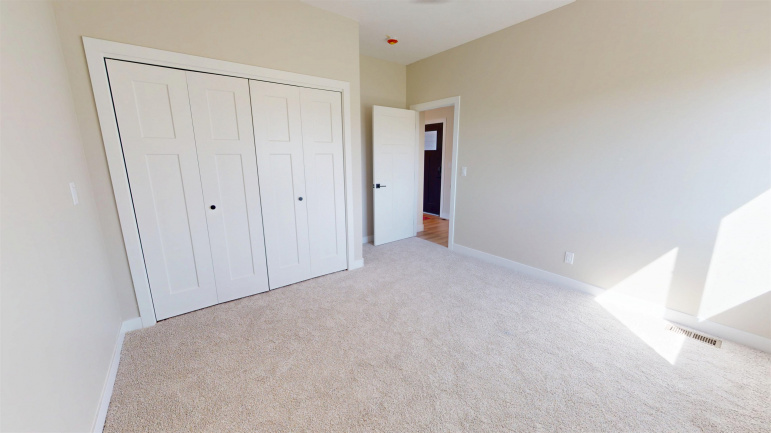 5207 18th Avenue Place Kearney, Nebraska 68845, 5 Bedrooms Bedrooms, ,2 BathroomsBathrooms,Residential,For Sale,5207 18th Avenue Place,20260651