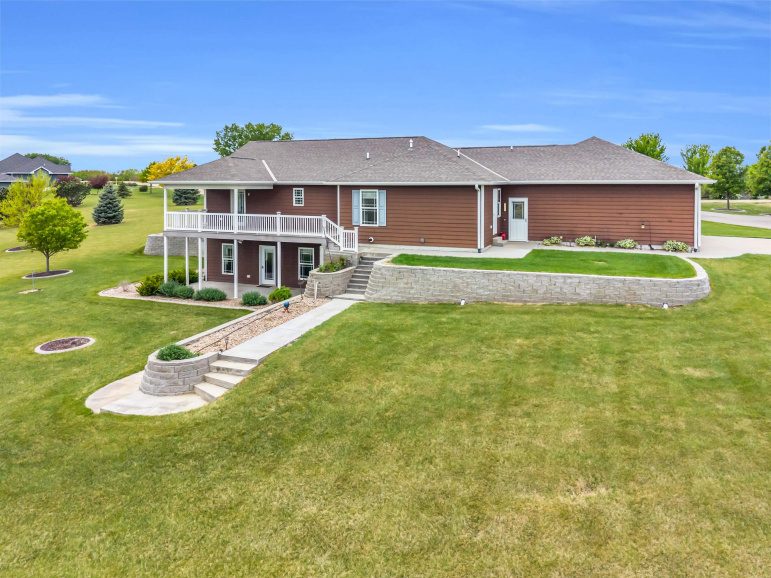 6245 53rd Avenue Kearney, Nebraska 68845, 4 Bedrooms Bedrooms, ,3 BathroomsBathrooms,Residential,For Sale,6245 53rd Avenue,20260666