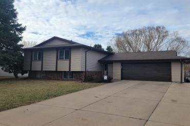 4628 Linden Drive Kearney, Nebraska 68847, 3 Bedrooms Bedrooms, ,2 BathroomsBathrooms,Residential,For Sale,4628 Linden Drive,20260372