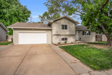 43 Plaza Boulevard Kearney, Nebraska 68845, 2 Bedrooms Bedrooms, ,2 BathroomsBathrooms,Residential,For Sale,43 Plaza Boulevard,20260670