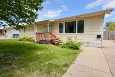 1411 4th Avenue Kearney, Nebraska 68847, 2 Bedrooms Bedrooms, ,2 BathroomsBathrooms,Residential,For Sale,1411 4th Avenue,20260668