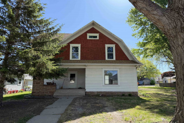 406 C Avenue Axtell, Nebraska 68924, 3 Bedrooms Bedrooms, ,2 BathroomsBathrooms,Residential,For Sale,406 C Avenue,20260669