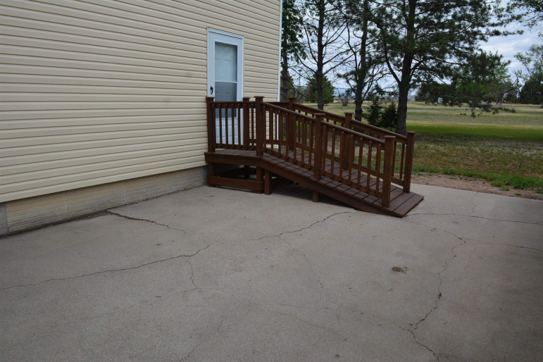 1102 Q Street Franklin, Nebraska 68939, 3 Bedrooms Bedrooms, ,2 BathroomsBathrooms,Residential,For Sale,1102 Q Street,20260674