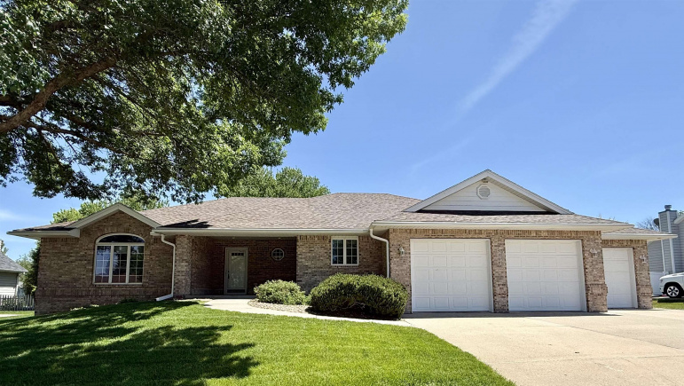 5207 I Avenue Kearney, Nebraska 68847, 4 Bedrooms Bedrooms, ,3 BathroomsBathrooms,Residential,For Sale,5207 I Avenue,20260701
