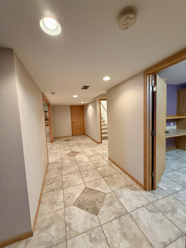 5207 I Avenue Kearney, Nebraska 68847, 4 Bedrooms Bedrooms, ,3 BathroomsBathrooms,Residential,For Sale,5207 I Avenue,20260701