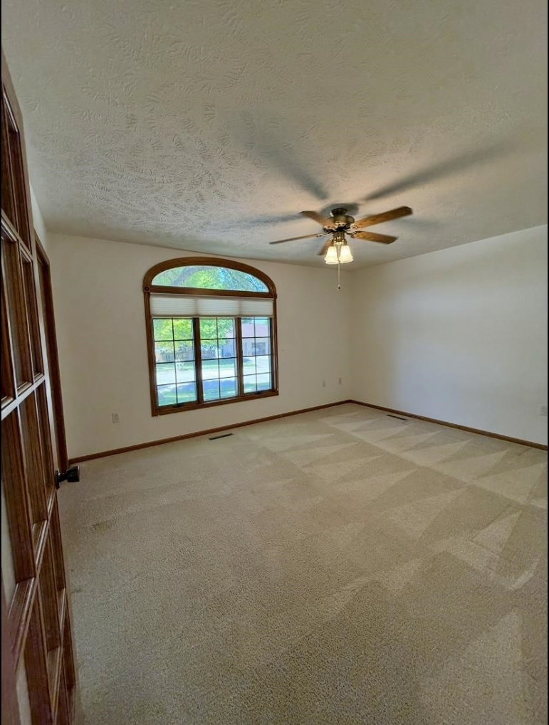 5207 I Avenue Kearney, Nebraska 68847, 4 Bedrooms Bedrooms, ,3 BathroomsBathrooms,Residential,For Sale,5207 I Avenue,20260701