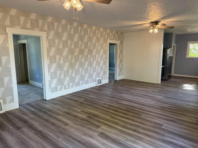 1408 N St Joseph Avenue Hastings, Nebraska 68901, 4 Bedrooms Bedrooms, ,2 BathroomsBathrooms,Residential,For Sale,1408 N St Joseph Avenue,20260699