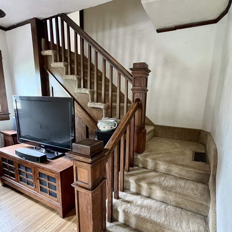 502 W Piedmont Street Ravenna, Nebraska 68869, 4 Bedrooms Bedrooms, ,2 BathroomsBathrooms,Residential,For Sale,502 W Piedmont Street,20260702