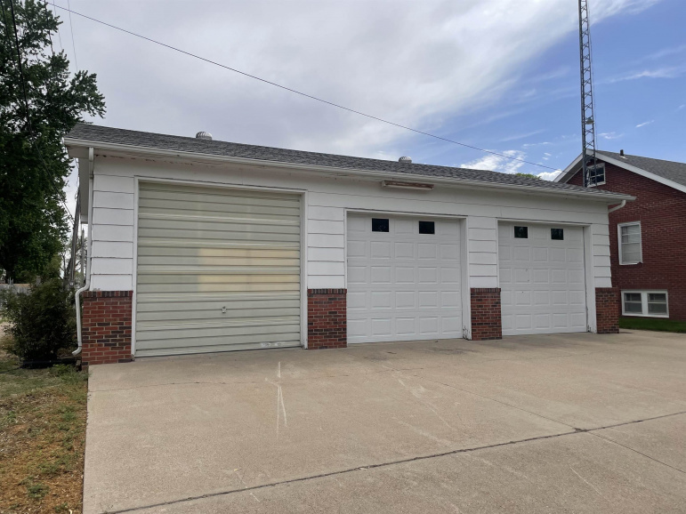 1321 C Avenue Gothenburg, Nebraska 69138-0000, 2 Bedrooms Bedrooms, ,2 BathroomsBathrooms,Residential,For Sale,1321 C Avenue,20260709