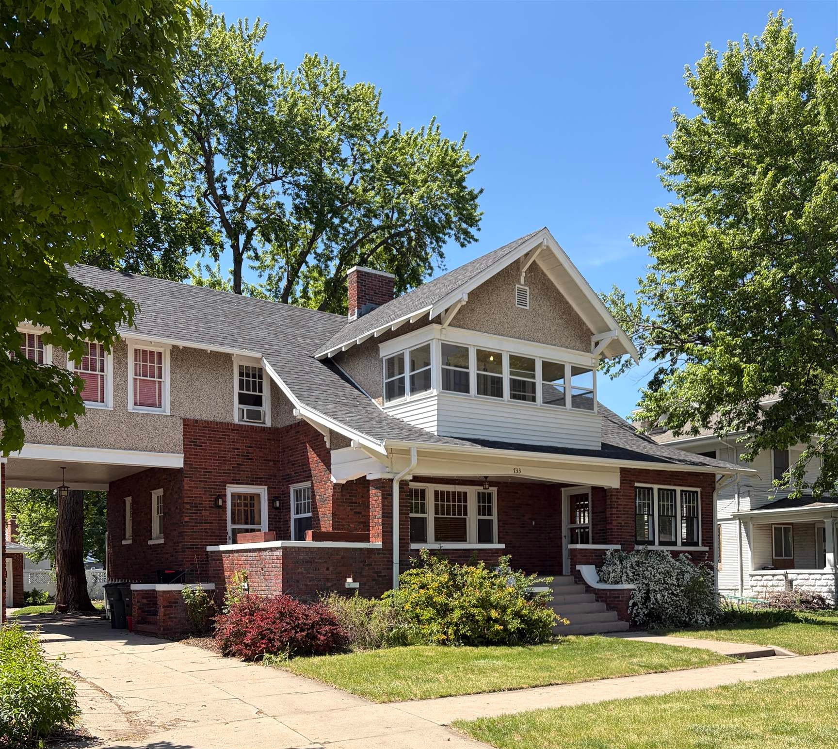 733 N Hastings Avenue Hastings, Nebraska 68901-0000, 5 Bedrooms Bedrooms, ,3 BathroomsBathrooms,Residential,For Sale,733 N Hastings Avenue,20260706