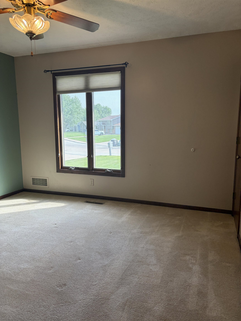 929 Richmond Avenue Hastings, Nebraska 68901, 4 Bedrooms Bedrooms, ,3 BathroomsBathrooms,Residential,For Sale,929 Richmond Avenue,20260712